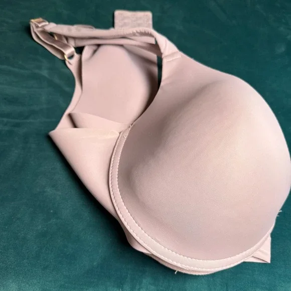 Bali Comfort Revolution‎ Bra & Jessica Simpson Bra Bundle Size 42C - Picture 5 of 6